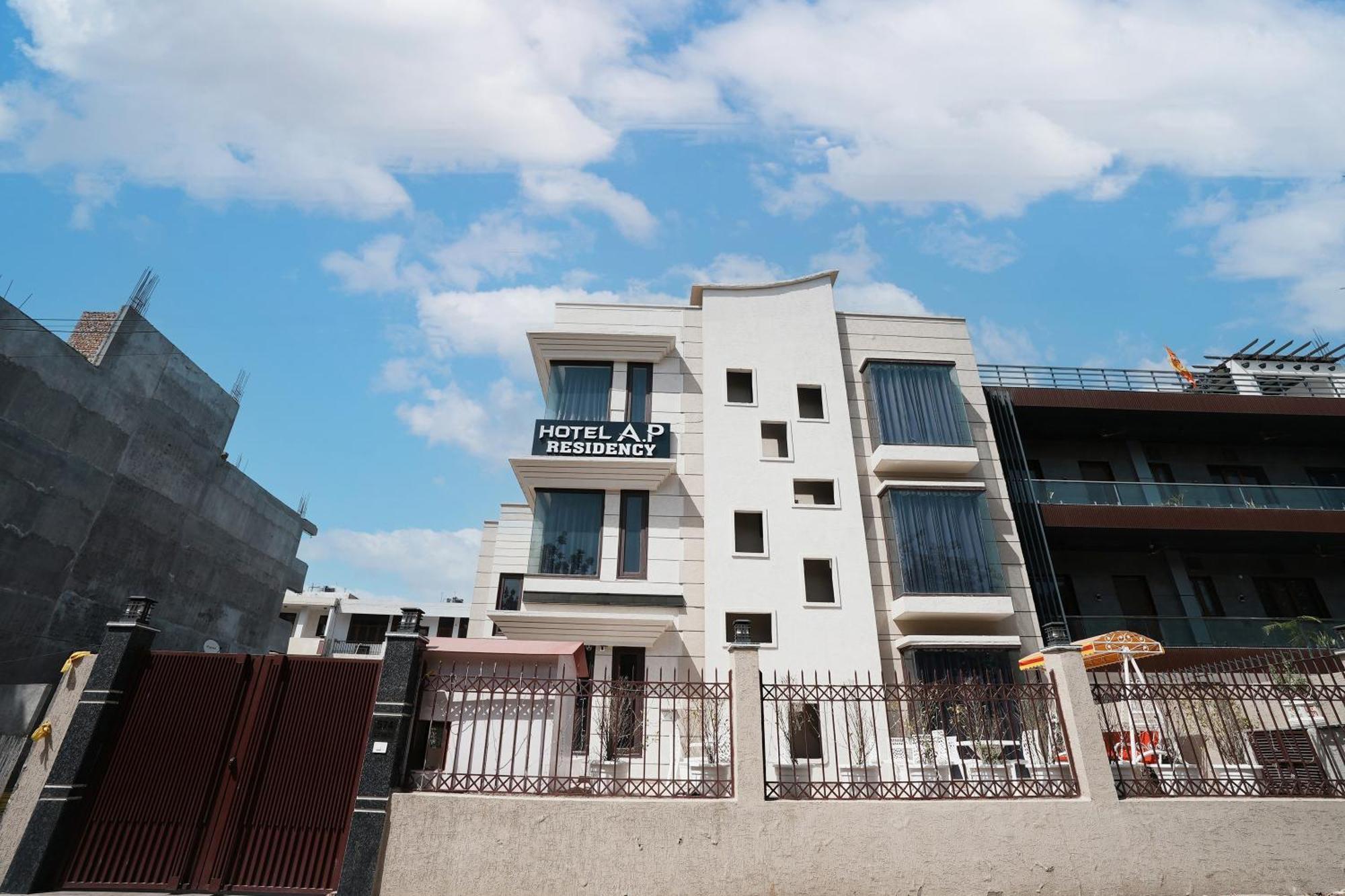 Hotel A.P Residency Gurgaon Exteriör bild